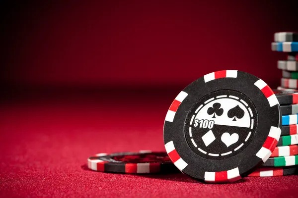 Three Card Poker hand decision walkthrough Three Card Poker hand decision walkthrough